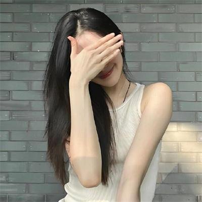 白色的马赛女人海报